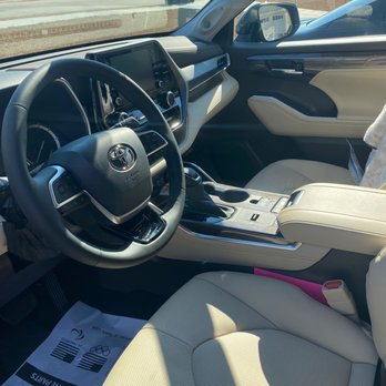 Pinehurst Toyota - 2022 Toyota Highlander Premium purchased at Pinehurst Toyota - Car Dealers Near Me - Southern Pines, North Carolina Pinehurst Toyota - 2022 Toyota Highlander Premium purchased at Pinehurst Toyota - Car Dealers Near Me - Southern Pines, North Carolina