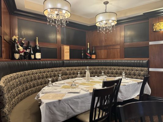 Downtown Louie's Grill by null