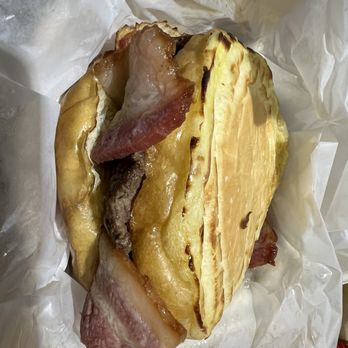 Burger Boys - Burgers Near Me - Kihei, Hawaii