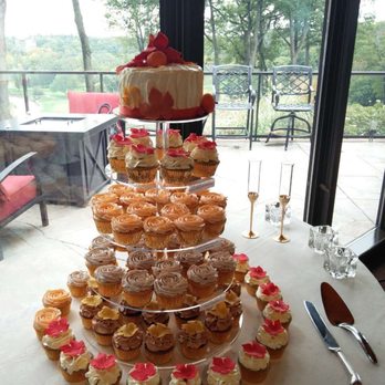 Ian Cakery - Custom Cakes Near Me - Mississauga, Ontario
