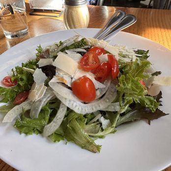 Giordano's - House salad - Pizza Near Me - Chicago, Illinois