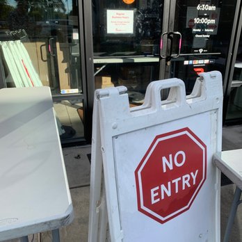 Chick-fil-A - Can not go in. Drive up or stand and wait - Fast Food Near Me - San Jose, California Chick-fil-A - Can not go in. Drive up or stand and wait - Fast Food Near Me - San Jose, California