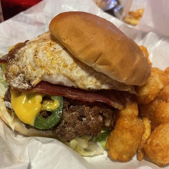 Rooster's Roadhouse - Smoked Garlic Jalapeno Bacon Cheddar Burger was AMAZING!! - Barbeque Near Me - Denton, Texas