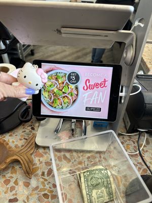 Sweetfin Poke Burbank by null