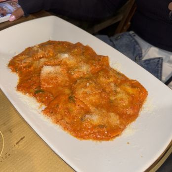 Da Oscar - Ravioli with sauce - Barbeque Near Me - Milan, Michigan