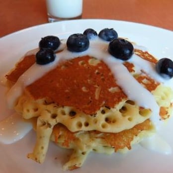 Cora's Breakfast & Lunch - Breakfast & Brunch Near Me - Dieppe, New Brunswick