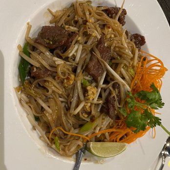 Spicy Thai Restaurant - Beef pad thai - Thai Near Me - St Catharines, Ontario Spicy Thai Restaurant - Beef pad thai - Thai Near Me - St Catharines, Ontario