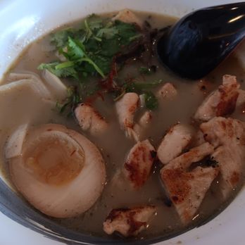 Komeya - Green Curry Chicken Ramen - Sushi Bars Near Me - Houston, Texas