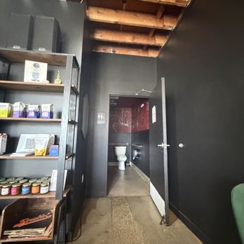 88Keys Coffee - Bathroom - Coffee & Tea Near Me - Lakewood, California