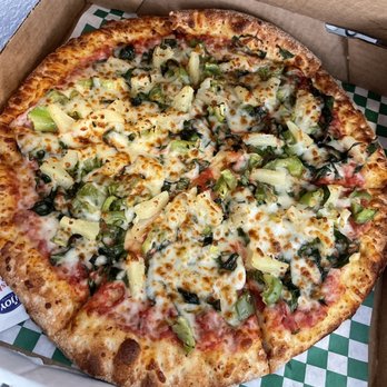Bellissimo Pizza - Cheese pizza with spinach, bell peppers and pineapple - Pizza Near Me - San Francisco, California Bellissimo Pizza - Cheese pizza with spinach, bell peppers and pineapple - Pizza Near Me - San Francisco, California