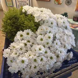 Petal Pushers - The bucket full of flowers and filler for us to do table arrangements which we chose to do ourselves