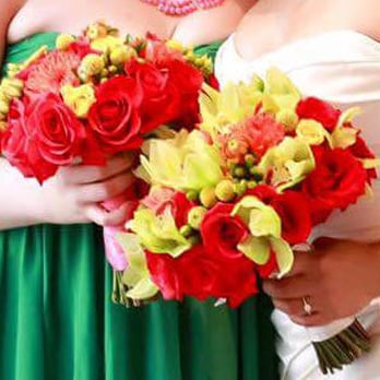 Petals Edge Floral Design - Bride and MoH bouquets - Florists Near Me - Alexandria, Virginia Petals Edge Floral Design - Bride and MoH bouquets - Florists Near Me - Alexandria, Virginia