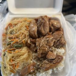 Filipino Asian Mart - Pancit and Chicken Adobo