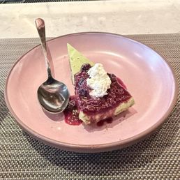 MATCHA CHEESECAKE