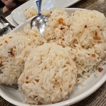 Max's Restaurant - Glendale - Amazing garlic rice! - Filipino Near Me - Glendale, California