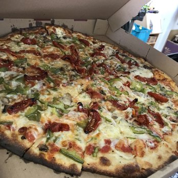 Pizza District - Garden Veggie well done! Amazing !!! - Pizza Near Me - Boca Raton, Florida