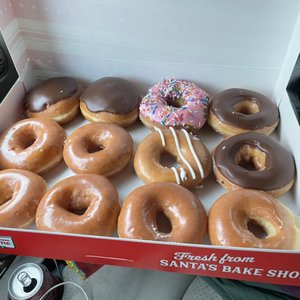 KRISPY KREME - 624 Photos & 513 Reviews - 1991 Diamond Blvd, Concord, CA - Menu - Yelp