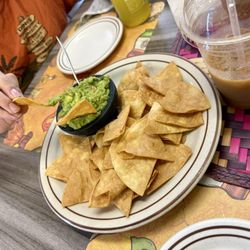 Little Jalapeno - Guacamole and Chips