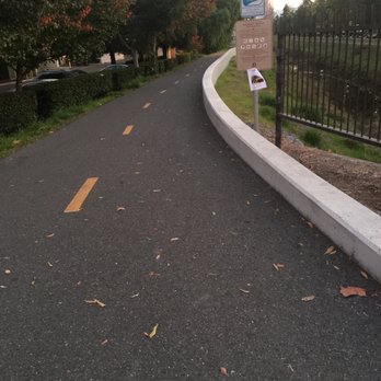 Permanente Creek Trail - Looking West down the trail at the Charleston junction - Hiking Near Me - Mountain View, California