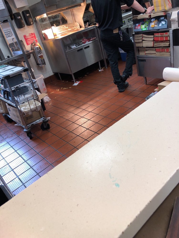 MCDONALD’S Updated September 2024 16 Reviews 3898 Cleveland Hwy