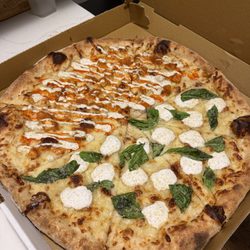 Half buffalo chicken, half white honey