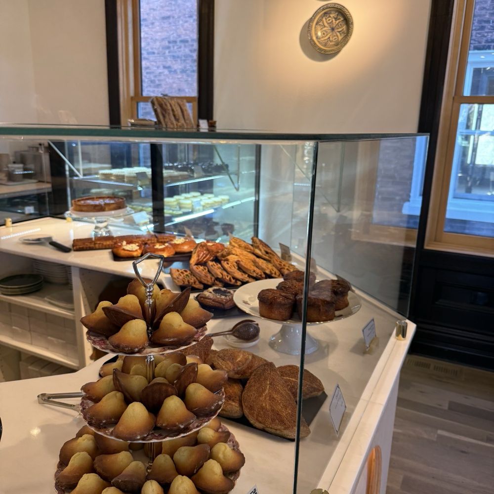 Warda - Display case - Coffee & Tea Near Me - Detroit, Michigan