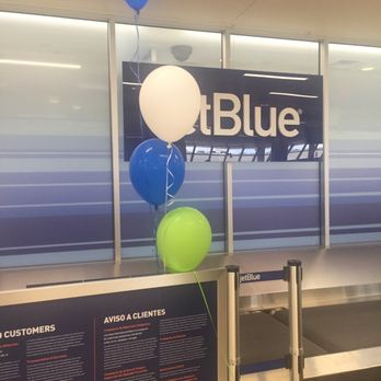 JetBlue - Dropping off those bags - Airlines Near Me - Fort Lauderdale, Florida