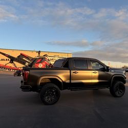 Dennis Dillon Auto Park and Truck Center