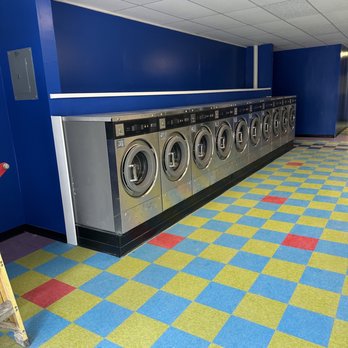 Local Laundry - Laundromat Near Me - Nicholasville, Kentucky Local Laundry - Laundromat Near Me - Nicholasville, Kentucky