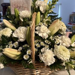 Olivet Flower Shop - Flowers arrangement