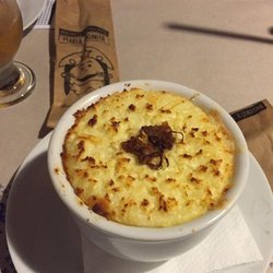 Maria Bonita Bistrô e Tapiocaria - Escondidinho de carne seca
