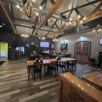 Bryson City Brewing - Inside - Breweries Near Me - Bryson City, North Carolina Bryson City Brewing - Inside - Breweries Near Me - Bryson City, North Carolina