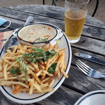 La Lucha - Blue Crab Chowder Fries - Seafood Near Me - Houston, Texas La Lucha - Blue Crab Chowder Fries - Seafood Near Me - Houston, Texas