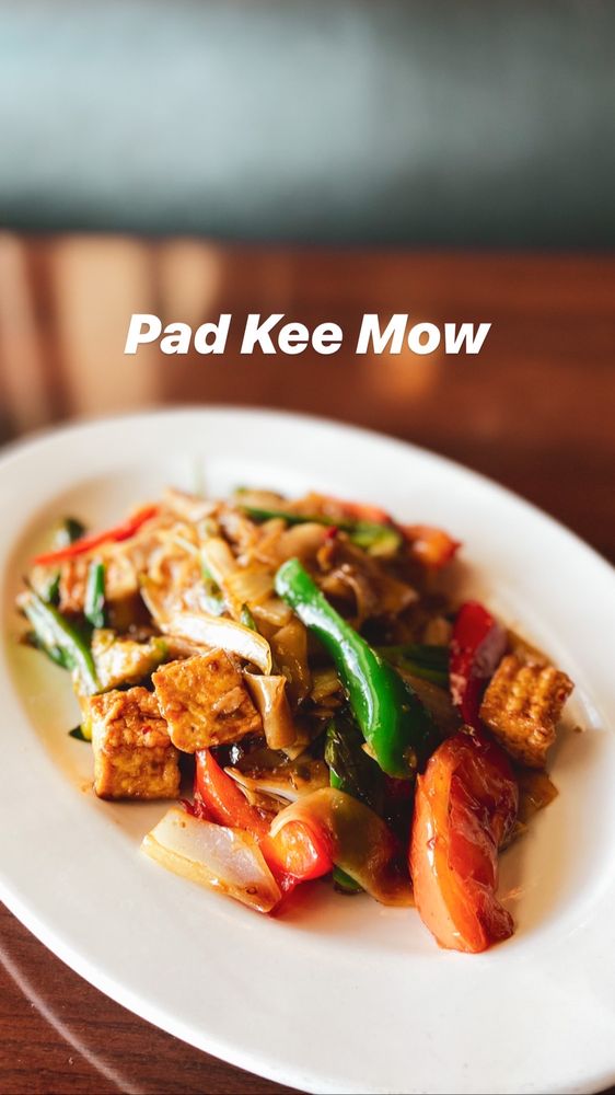 THAI CHILI 306 Photos & 503 Reviews 1007 Calimesa Blvd, Calimesa