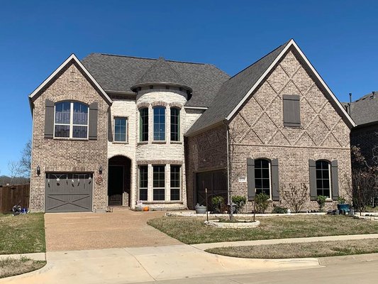 IQ Restoration & Construction Logo