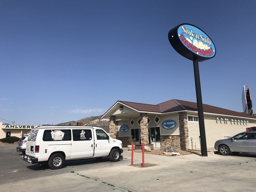 SOAKNSUDS LAUNDROMAT Updated September 2024 15 Photos & 12