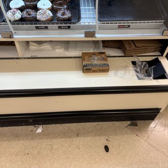 Weis Markets - Dirty donut area - Grocery Near Me - Tannersville, Pennsylvania Weis Markets - Dirty donut area - Grocery Near Me - Tannersville, Pennsylvania