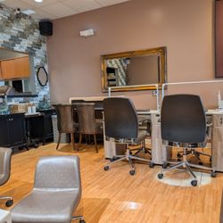 Derma Nails Spa - Interior