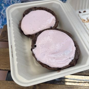 New Wave Bagel - Chocolate bagel with strawberry cream cheese (very liquidy) - Bagels Near Me - Encinitas, California New Wave Bagel - Chocolate bagel with strawberry cream cheese (very liquidy) - Bagels Near Me - Encinitas, California