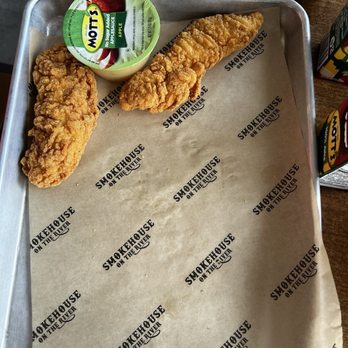 Smokehouse On The River - This is what they call a kids meal, ridiculous. - American Near Me - River Ranch, Florida Smokehouse On The River - This is what they call a kids meal, ridiculous. - American Near Me - River Ranch, Florida