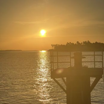 Tin Cup Chalice Restaurant - Sunset view - Desserts Near Me - Key West, Florida Tin Cup Chalice Restaurant - Sunset view - Desserts Near Me - Key West, Florida