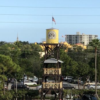 El Camino - Cocktail Bars Near Me - Delray Beach, Florida