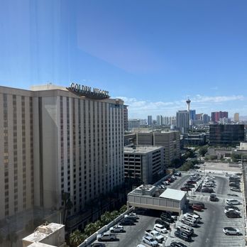 Golden Nugget - 16227 get this suite, but earplugs Fri and Saturday - Hotels Near Me - Las Vegas, Nevada