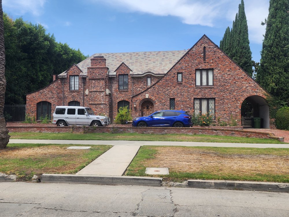 Slide of Roofer Cali