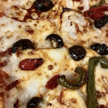 Pizza Hut - Close up of veggies on pizza - Pizza Near Me - Johnson City, New York Pizza Hut - Close up of veggies on pizza - Pizza Near Me - Johnson City, New York