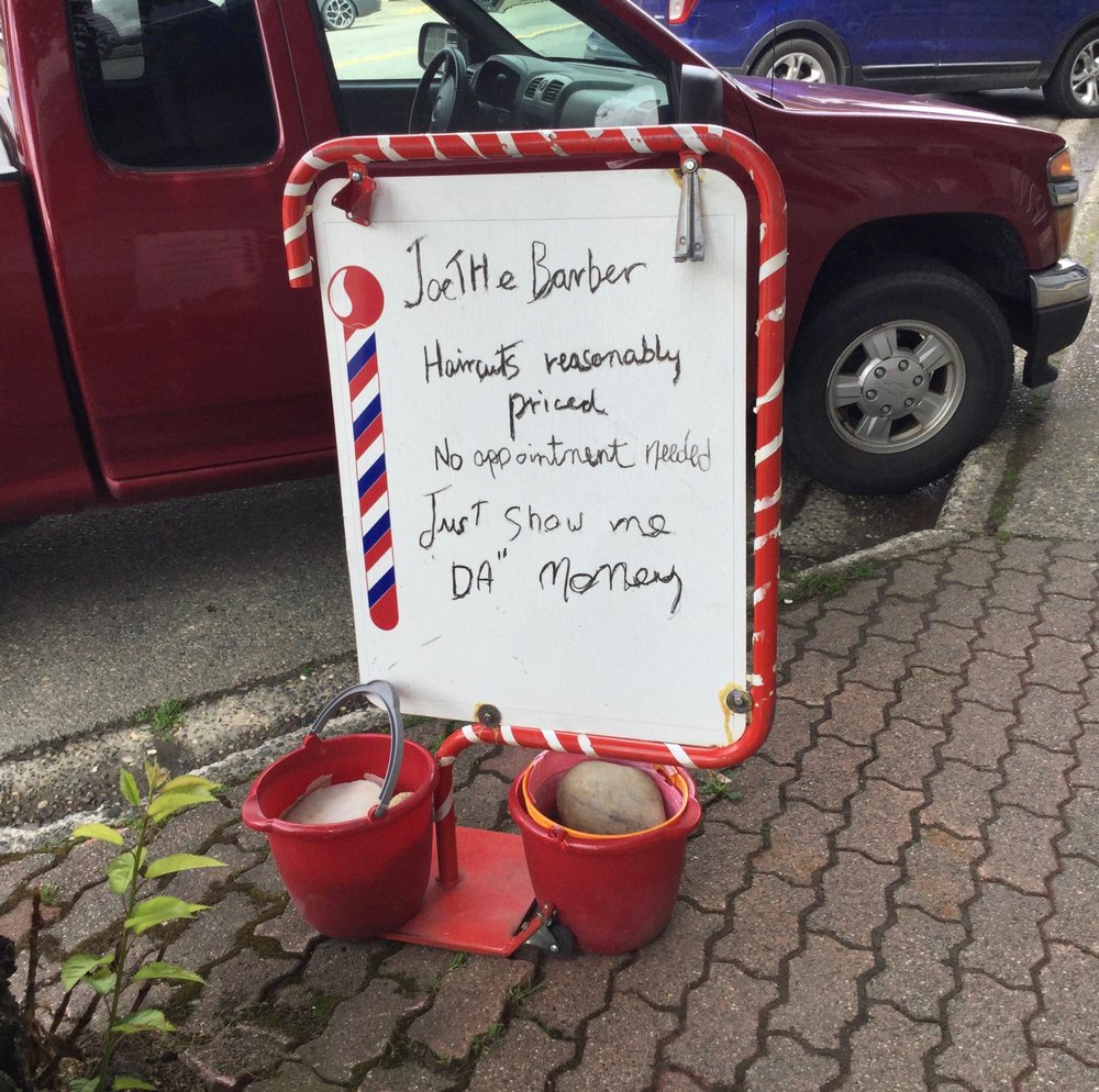 Headliner Barber Style Shop Logo