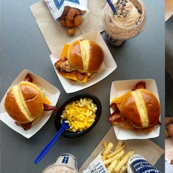 Culver's - Snow's falling and comfort's calling. Cozy up with our seasonal favorites! - Fast Food Near Me - Orlando, Florida Culver's - Snow's falling and comfort's calling. Cozy up with our seasonal favorites! - Fast Food Near Me - Orlando, Florida