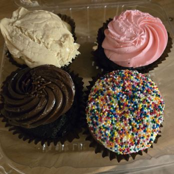 Smallcakes - 4 cupcakes from a "surprise bag" - Cupcakes Near Me - Rock Hill, South Carolina Smallcakes - 4 cupcakes from a "surprise bag" - Cupcakes Near Me - Rock Hill, South Carolina