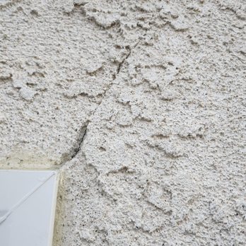 Smart Window Company - Cracked stucco - Windows Installation Near Me - Carson, California Smart Window Company - Cracked stucco - Windows Installation Near Me - Carson, California