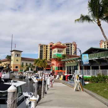 Rumrunners - Seafood Near Me - Cape Coral, Florida Rumrunners - Seafood Near Me - Cape Coral, Florida